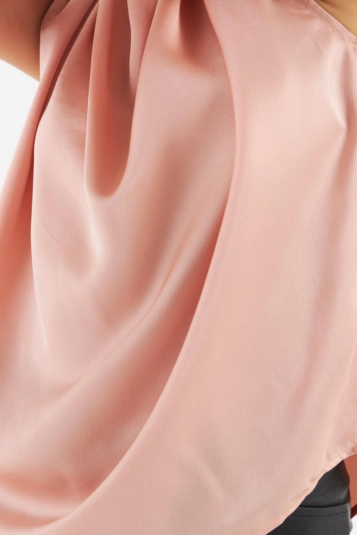 Limited Edition: Lauren Satin Blouse - Pink Champagne